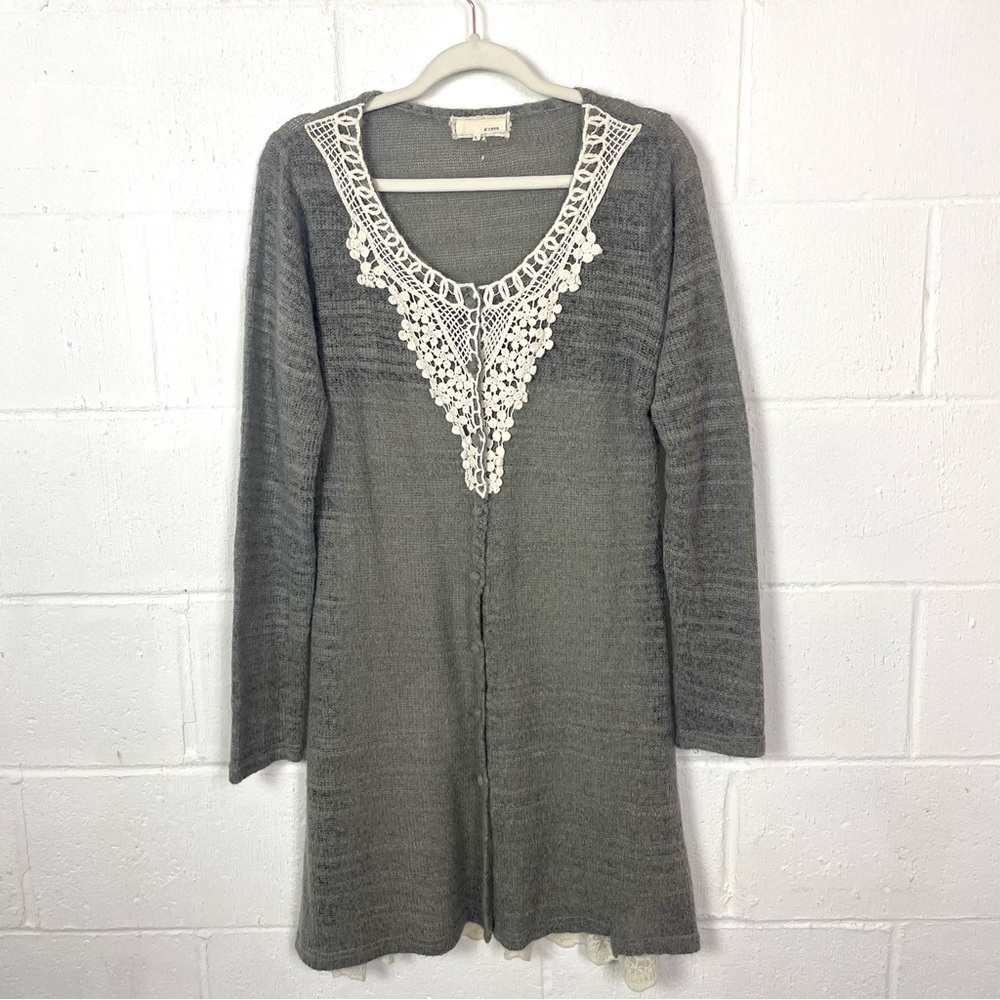 Anthro A'reve Sweater Long Gray Cream Lace Dainty BoHo Fairy Romantic Ethereal L